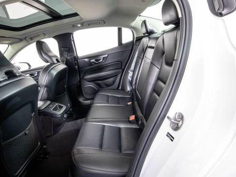 Used 2025 Volvo S60 B5 Core FWD image 11