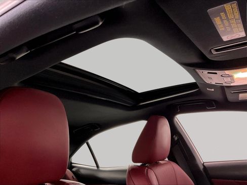 Used 2019 Lexus IS 300 F Sport w/ F Sport Package AWD/4WD image 27