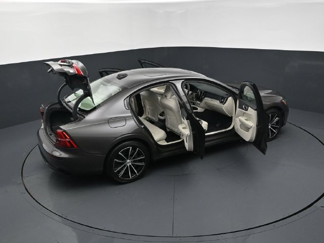 Used 2024 Volvo S60 T8 Plus AWD/4WD image 30