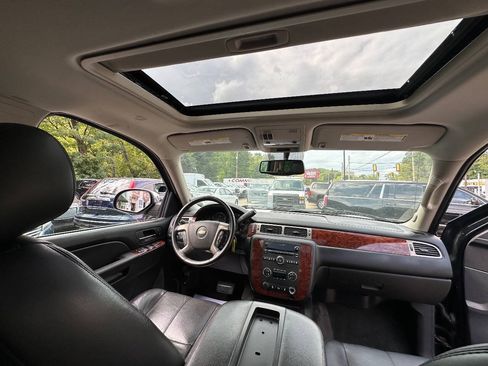 Used 2012 Chevrolet Avalanche LT w/ All-Star Edition AWD/4WD image 9