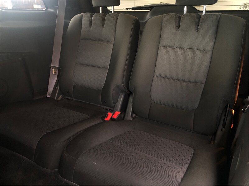 Used 2015 Ford Explorer XLT w/ Equipment Group 201B FWD image 22