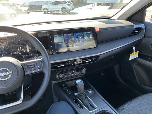 New 2026 Nissan Kicks SV image 6