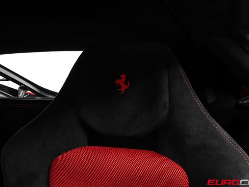 Used 2015 Ferrari 458 Speciale Coupe RWD image 50