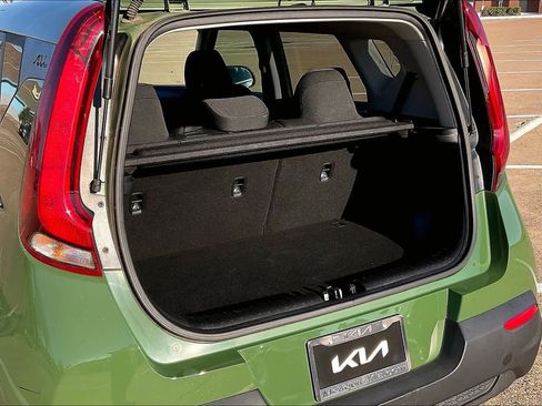 Used 2022 Kia Soul EX image 18