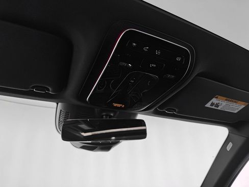 Used 2024 Mercedes-Benz GLC 43 AMG 4MATIC image 21