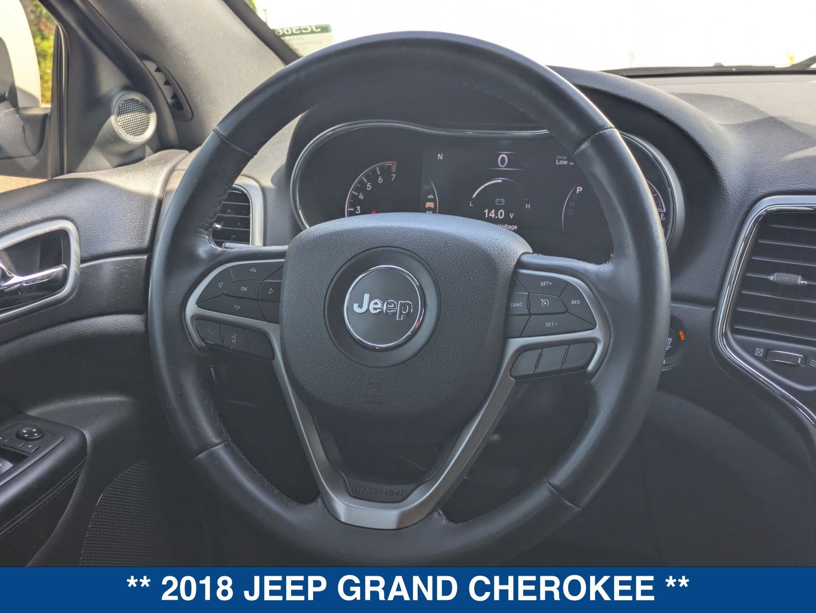 Used 2018 Jeep Grand Cherokee Laredo RWD image 17
