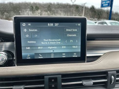 Used 2022 Lincoln Corsair AWD w/ Premium Package image 14