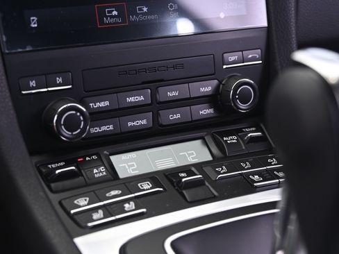 Certified 2024 Porsche 718 Cayman S RWD image 28