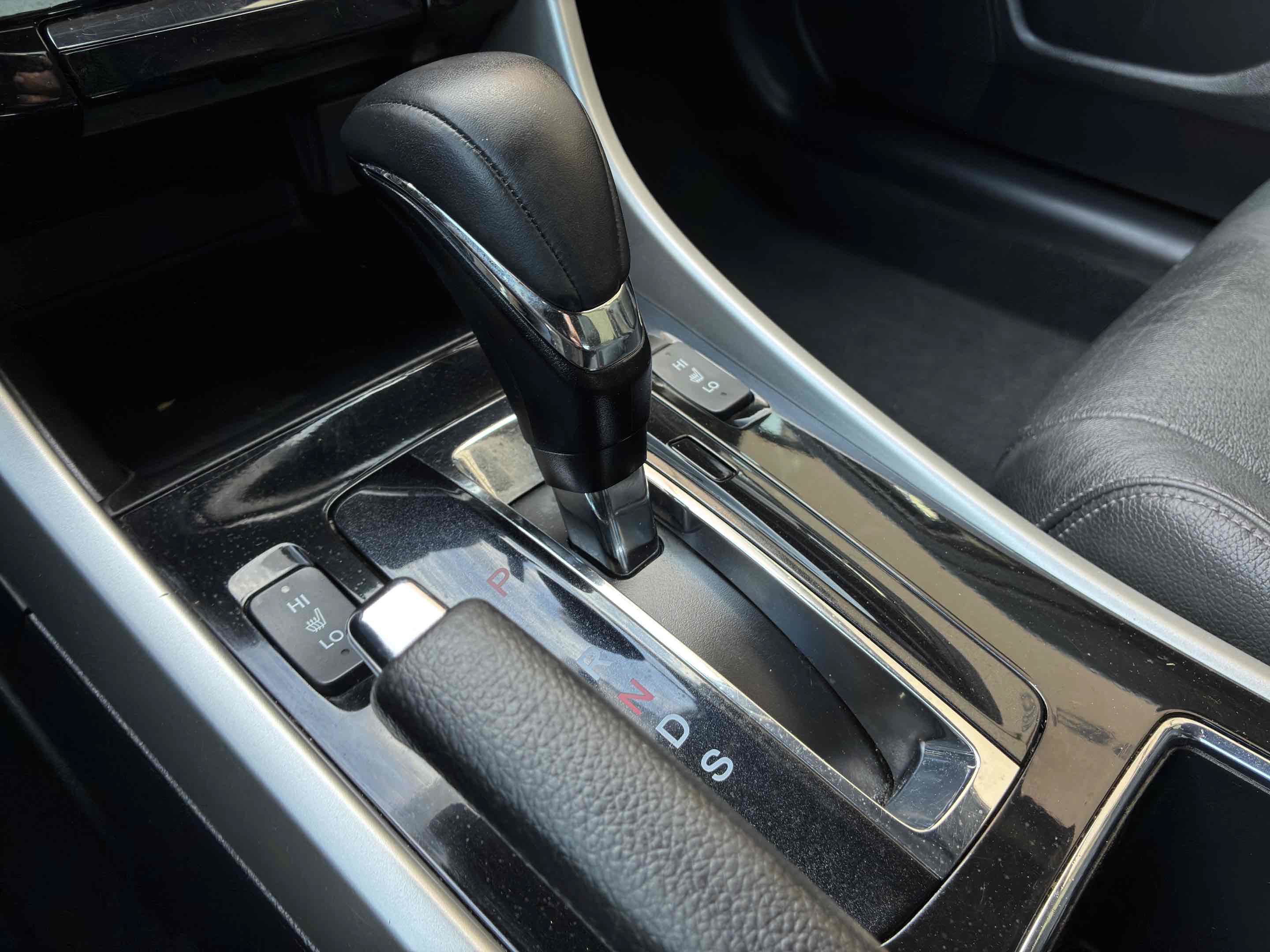 Used 2017 Honda Accord EX-L image 24