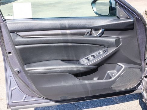 Used 2019 Honda Accord Sport image 21