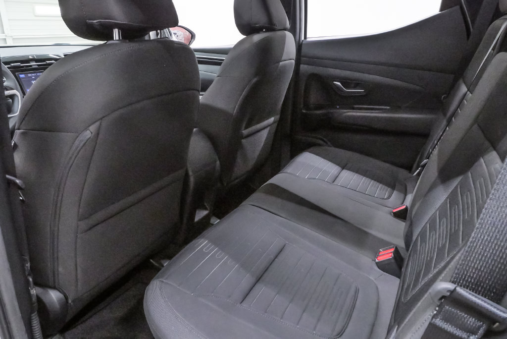 Certified 2022 Hyundai Santa Cruz SEL w/ Activity Package FWD image 11