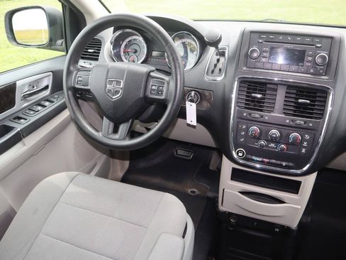 Used 2011 Dodge Grand Caravan Mainstreet w/ PWR Convenience Group FWD image 34