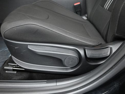 Used 2025 Hyundai Elantra Sport FWD image 10
