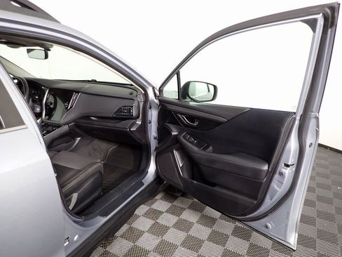Used 2020 Subaru Outback Premium image 30
