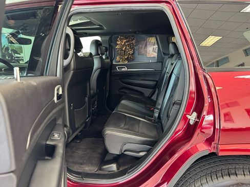Used 2018 Jeep Grand Cherokee Altitude AWD/4WD image 44