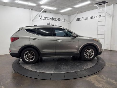 Used 2017 Hyundai Santa Fe Sport FWD image 5