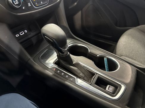 Used 2024 Chevrolet Equinox LT FWD image 29