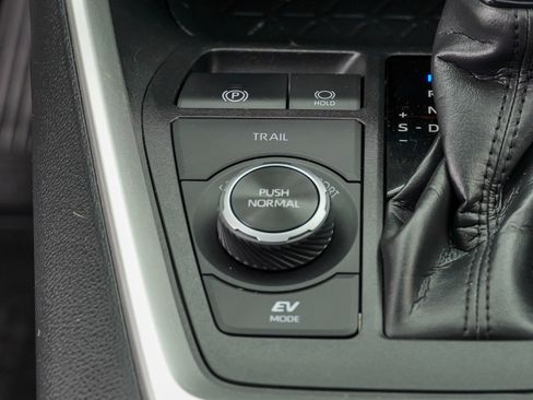 Used 2025 Toyota RAV4 XLE w/ Convenience Package AWD/4WD image 38