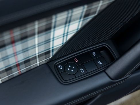 Certified 2025 Porsche 911 Turbo image 26