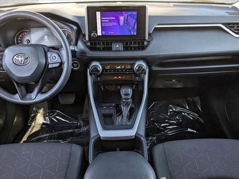 Used 2024 Toyota RAV4 XLE image 16