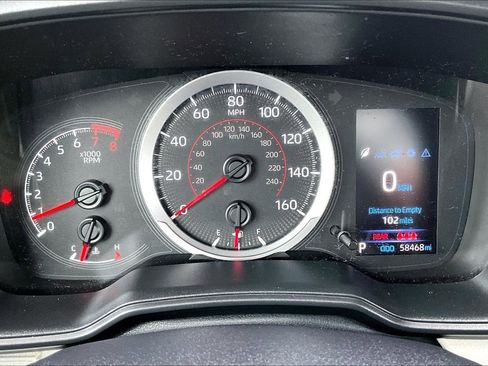 Used 2022 Toyota Corolla Cross LE w/ Moonroof Package AWD/4WD image 19