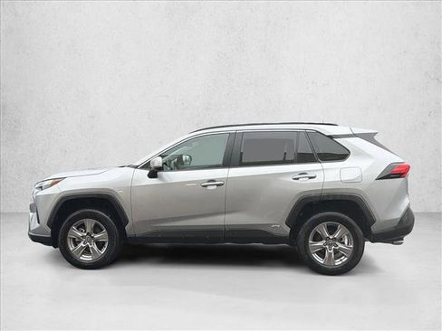 Used 2025 Toyota RAV4 XLE image 8