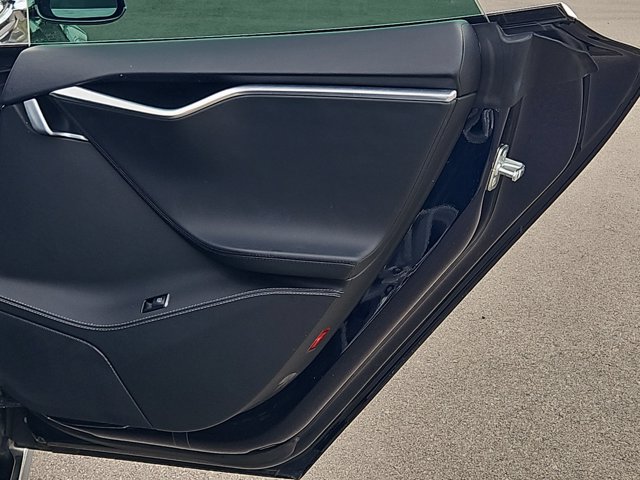 Used 2014 Tesla Model S 85 RWD image 15