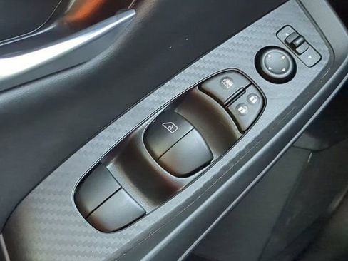 Used 2025 Nissan Sentra SV w/ Trunk Package FWD image 20