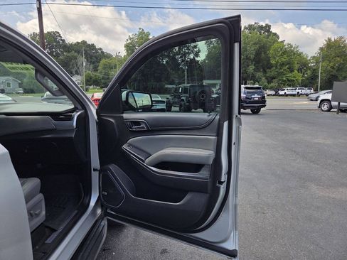 Used 2015 Chevrolet Suburban LT AWD/4WD image 24