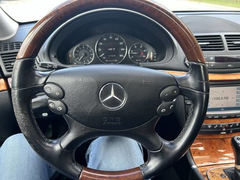 Used 2008 Mercedes-Benz E 320 BlueTEC Sedan image 24