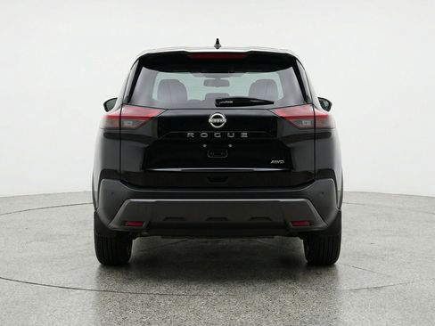 Used 2025 Nissan Rogue SV image 7