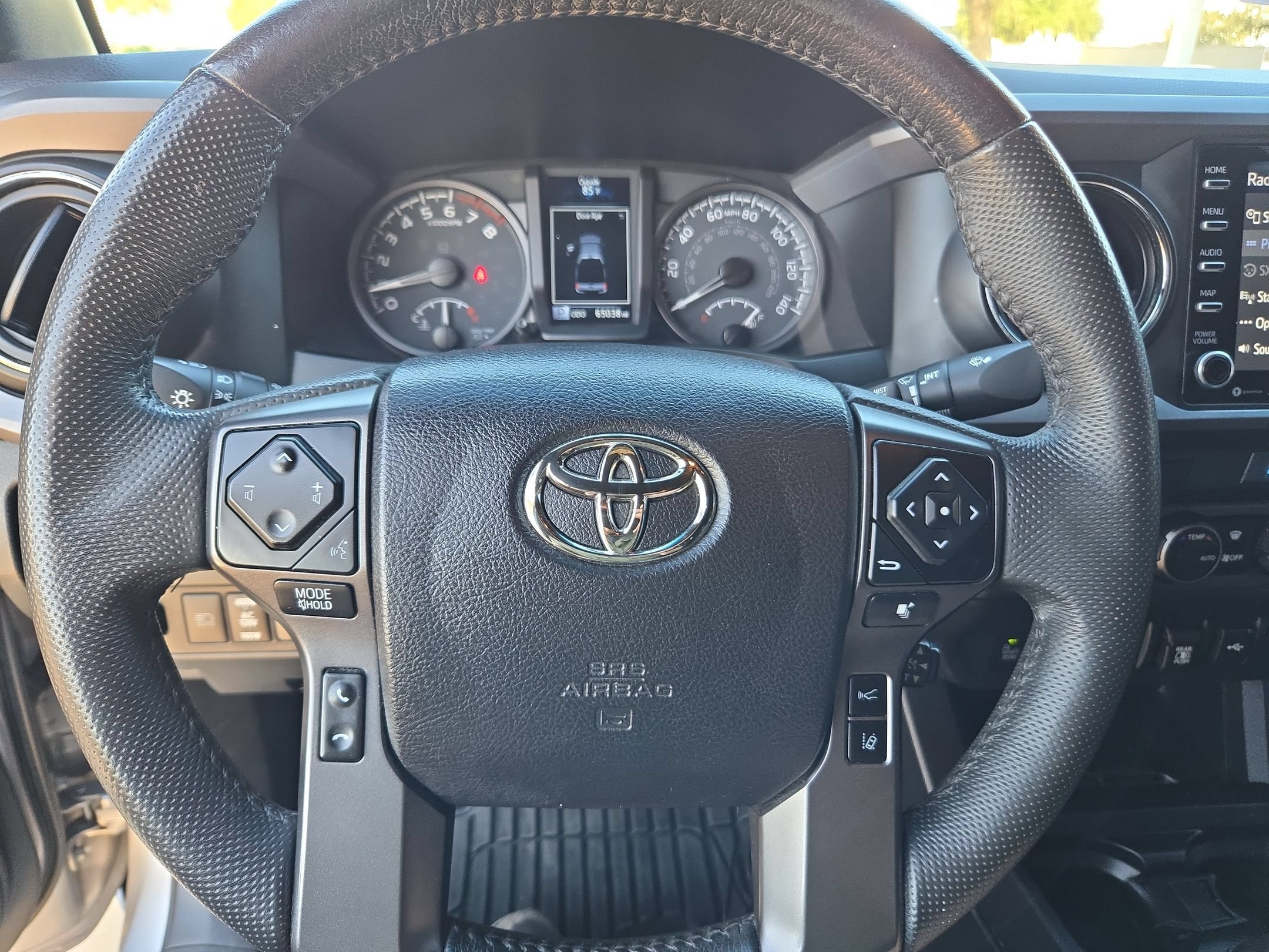 Used 2021 Toyota Tacoma TRD Sport w/ Technology Package AWD/4WD image 18