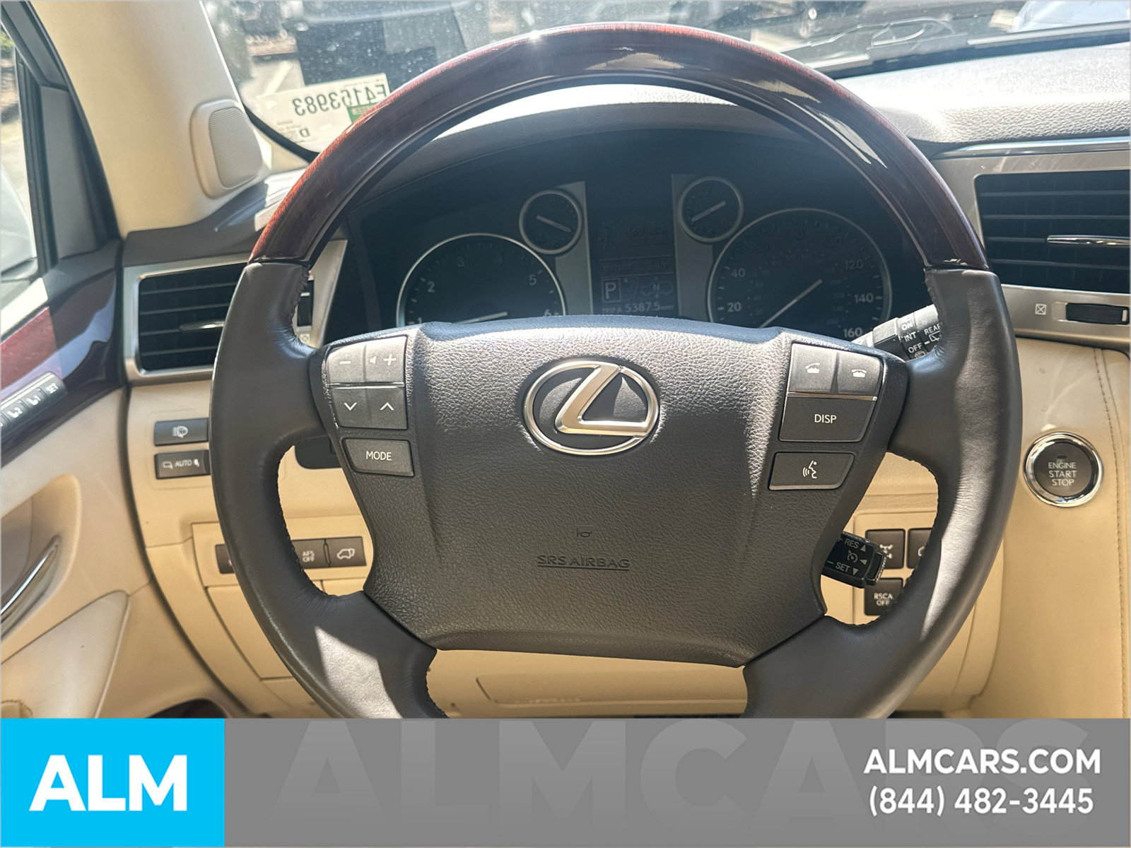 Used 2015 Lexus LX 570 4WD w/ Luxury Package image 29