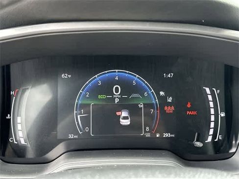 New 2025 Toyota Corolla SE image 7