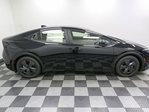 New 2026 Toyota Prius Plug-In Hybrid image 7