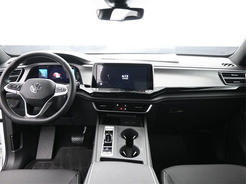 New 2026 Volkswagen Atlas Cross Sport SE image 24