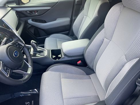 Used 2024 Subaru Outback Premium image 39