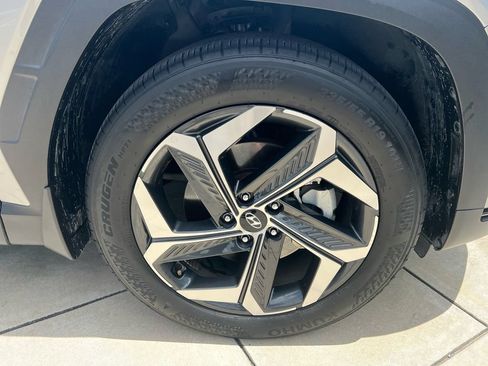 Certified 2023 Hyundai Tucson Limited FWD image 5