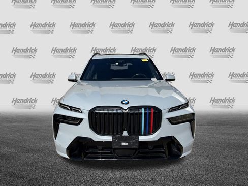 Used 2023 BMW X7 xDrive40i image 3