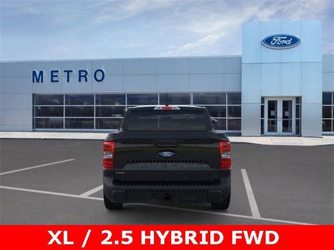 New 2025 Ford Maverick XL image 34