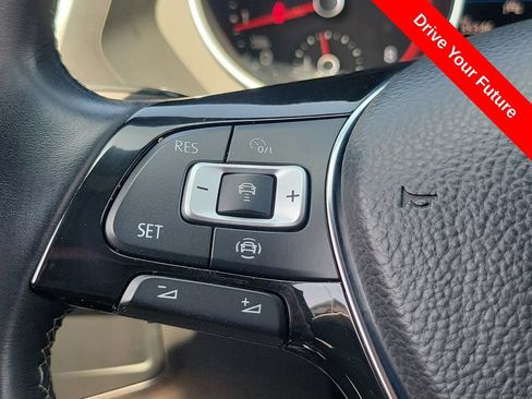 Used 2021 Volkswagen Tiguan SE R-Line AWD/4WD image 5
