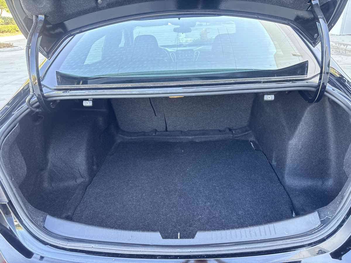 Used 2024 Chevrolet Malibu LT FWD image 10