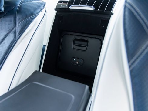 Used 2024 Mercedes-Benz Maybach S 680 4MATIC image 49