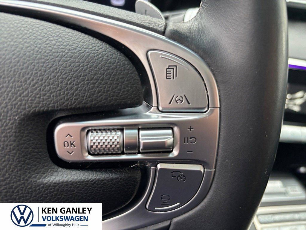 Used 2023 Genesis GV70 2.5T w/ Advanced Package AWD/4WD image 22