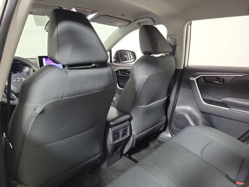 Used 2024 Toyota RAV4 LE AWD/4WD image 11