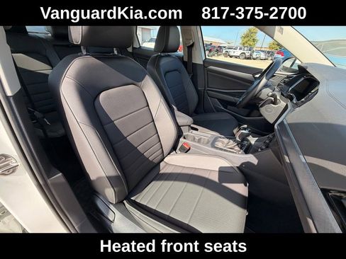 Used 2023 Volkswagen Jetta SE image 27