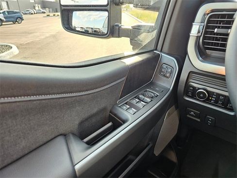 New 2025 Ford F350 Lariat w/ Lariat Ultimate Package image 28