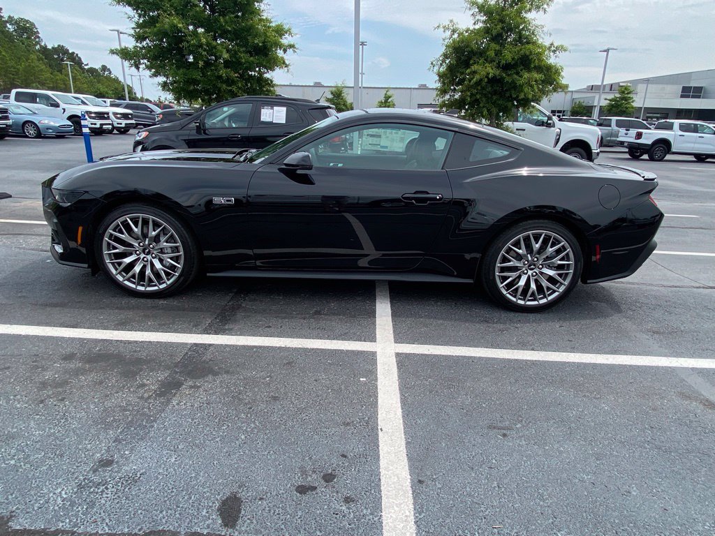 New 2026 Ford Mustang GT Premium RWD image 4