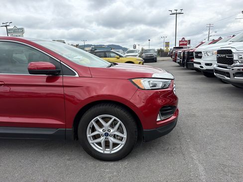 Used 2022 Ford Edge SEL w/ Convenience Package AWD/4WD image 4