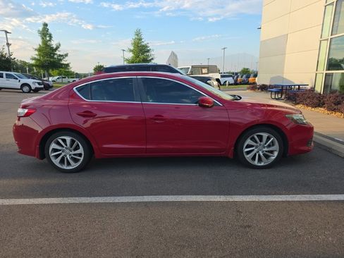 Used 2017 Acura ILX FWD image 4